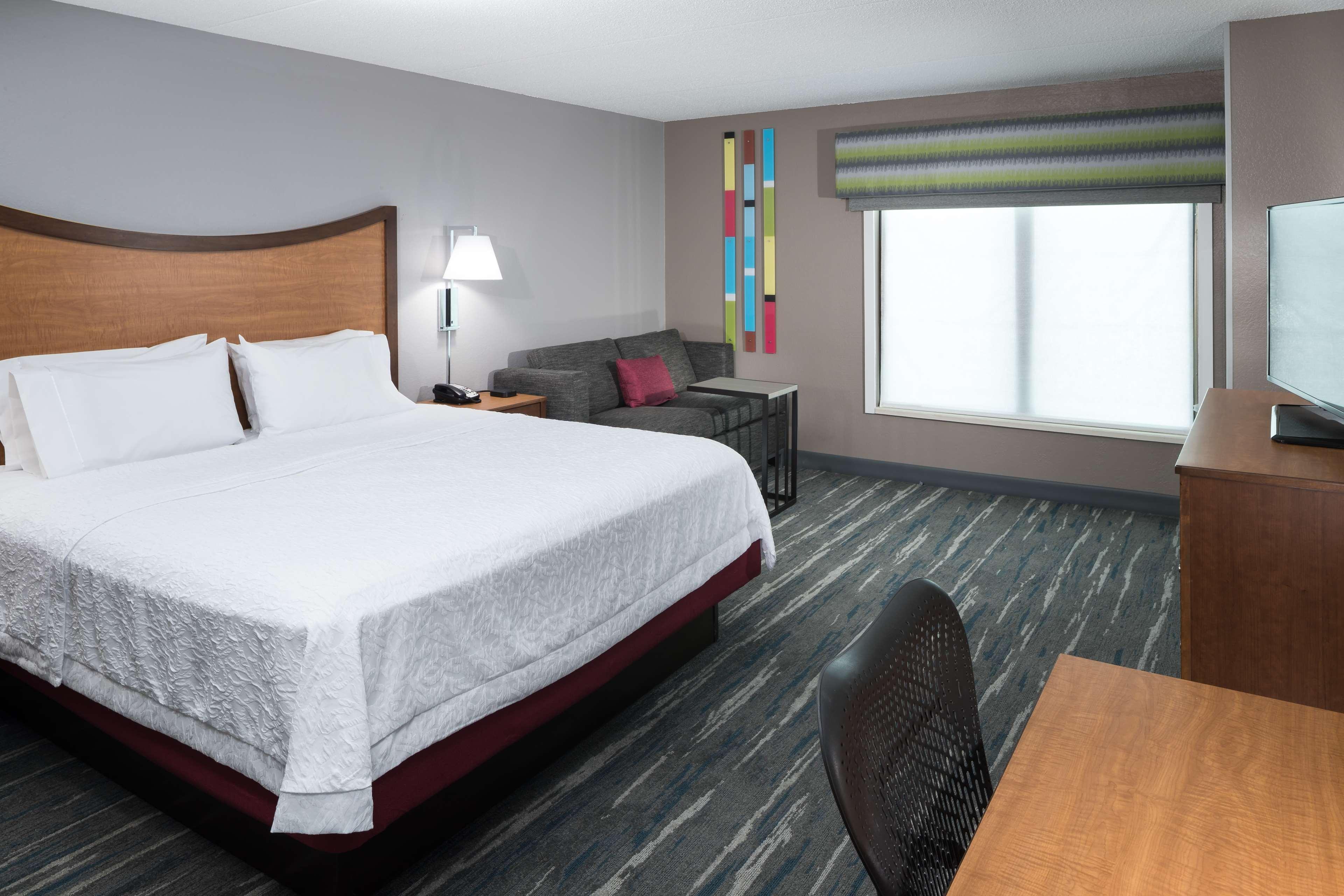 Hampton Inn & Suites Chicago North Shore Skokie Exterior photo