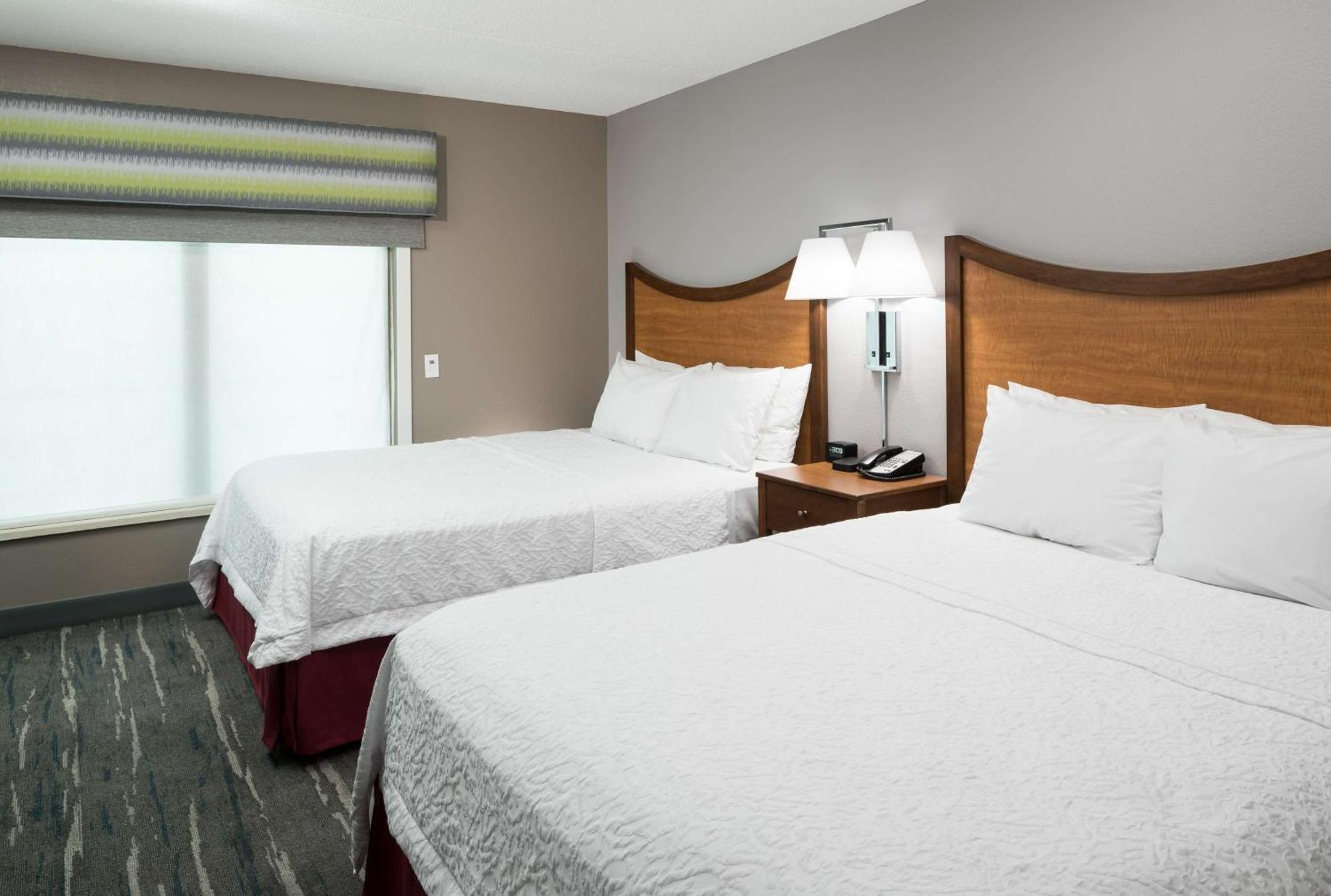 Hampton Inn & Suites Chicago North Shore Skokie Exterior photo